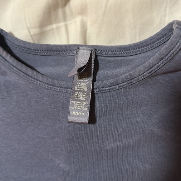 Skims - Picture 4 of 5